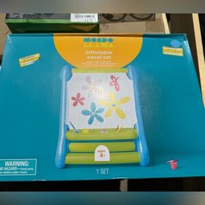 Inflatable easel set
